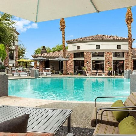Cozysuites Glendale By The Stadium With Pool 01 Dış mekan fotoğraf